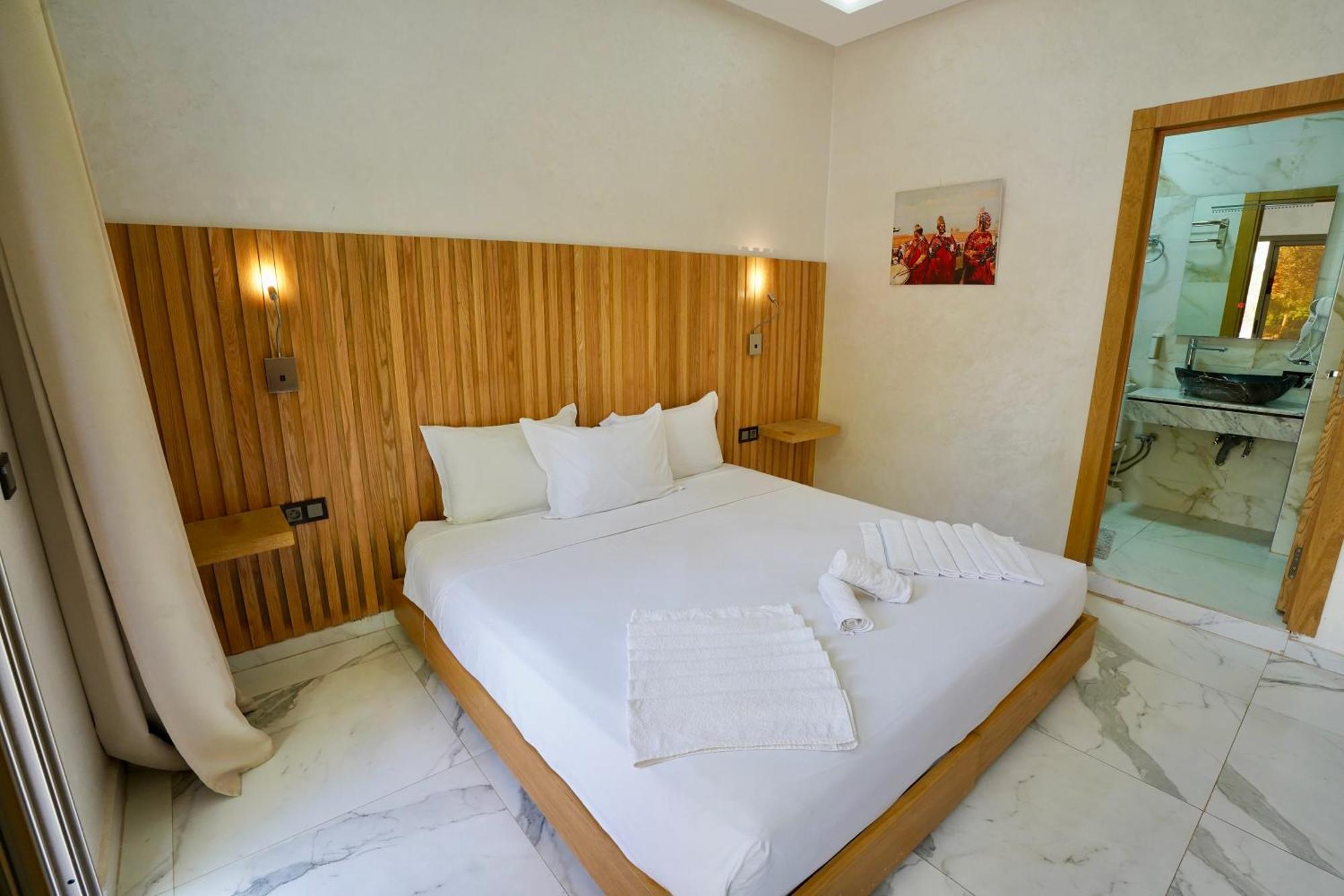 Couette-café Ourika Camp & *